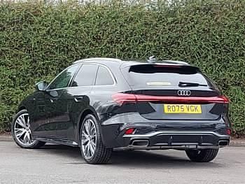 New Audi A5 S-Line 150 HP (110 kW) 2025 Black Estate