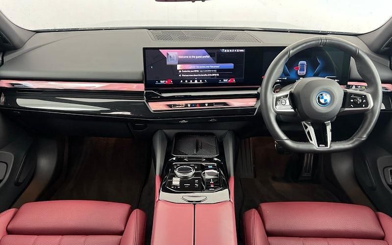 Used BMW i5 M Sport 250 kW (340 HP) 2025 Sedan