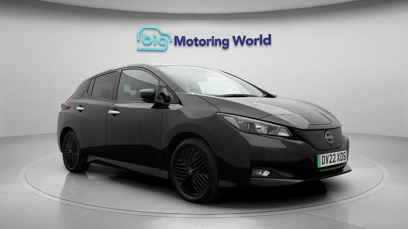 Used Nissan Leaf N-Connecta 110 kW (150 HP) 2022 Black Hatchback