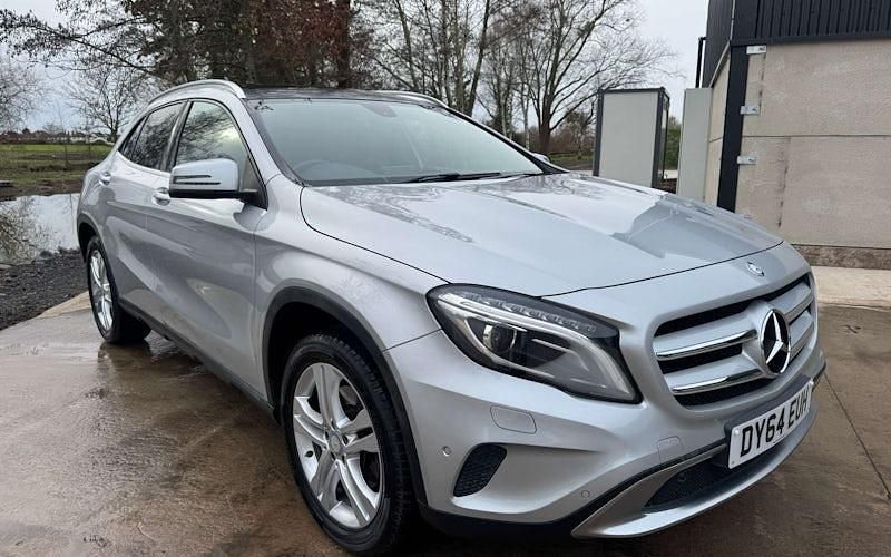 Used Mercedes GLA250 Premium 211 HP (155 kW) 2015 Silver SUV