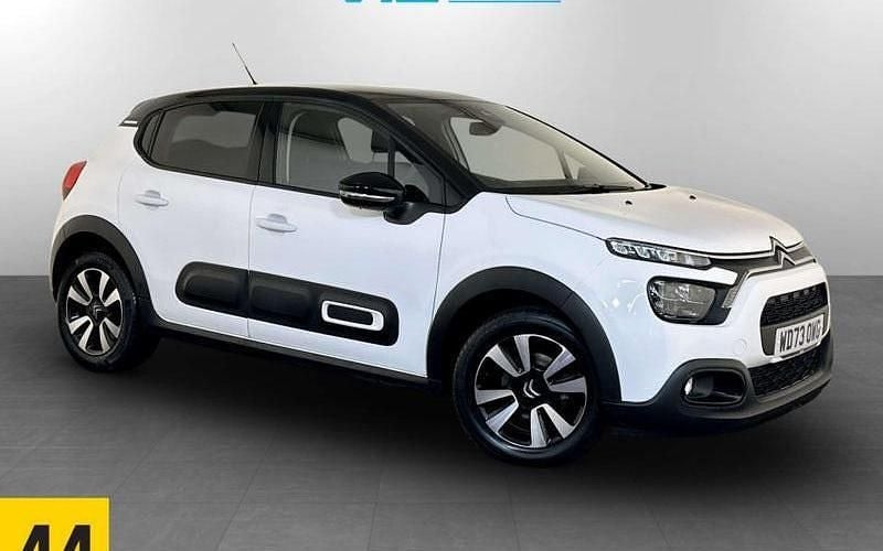 White Used 2023 Citroën C3 PureTech Hatchback | £9,695 (Good price) - Image 1/2