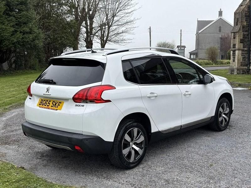 Used Peugeot 2008 Allure 100 HP (73 kW) 2015 White SUV