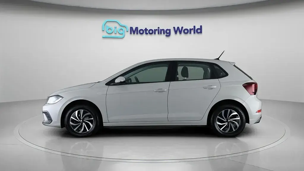 Usado VW Polo S 80 HP (58 kW) 2023 Cinzento Citadino