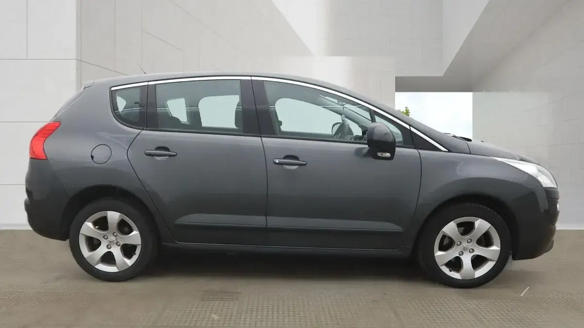 Used Peugeot 3008 Active 112 HP (82 kW) 2012 Grey Estate