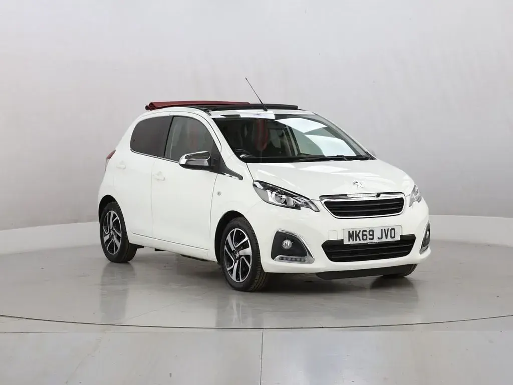 Used Peugeot 108 Collection 72 HP (52 kW) 2019 White Hatchback