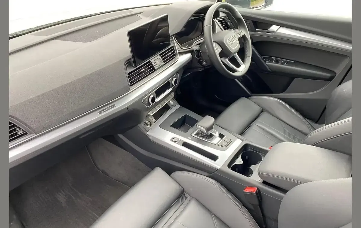 Used Audi Q5 Sport 261 HP (191 kW) 2023 White SUV