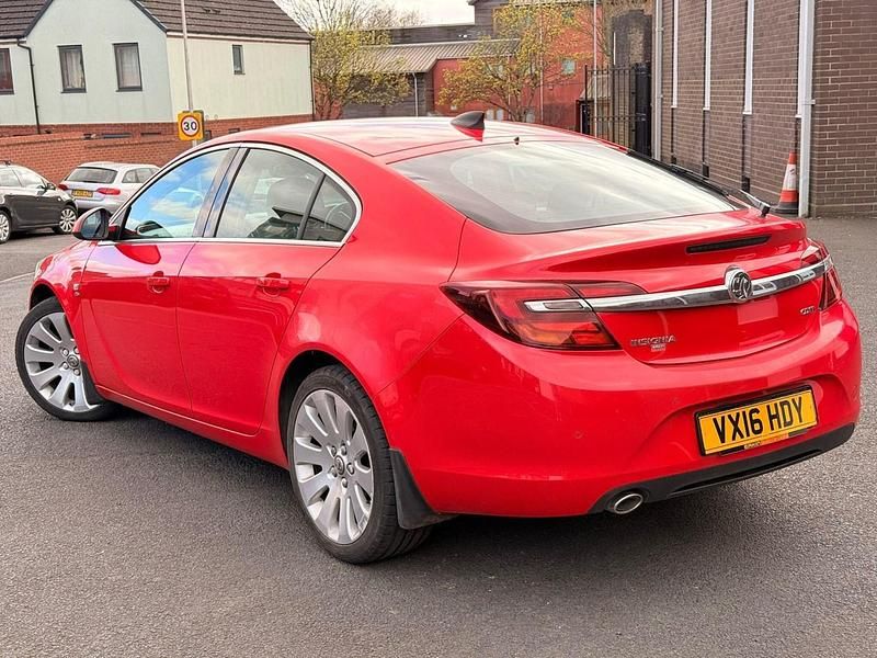 Used Vauxhall Insignia Elite 170 HP (125 kW) 2016 Red Hatchback