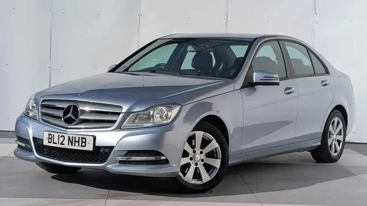 Used Mercedes C220 Executive 170 HP (125 kW) 2012 Silver Sedan
