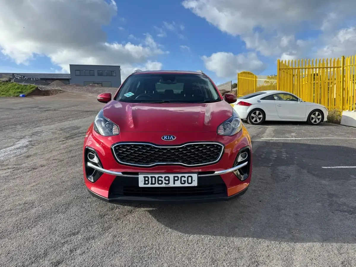 Używany Kia Sportage 130 KM (95 kW) 2020 Czerwony SUV