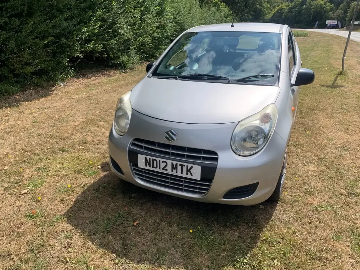Used Suzuki Alto 68 HP (50 kW) 2012 Silver Hatchback