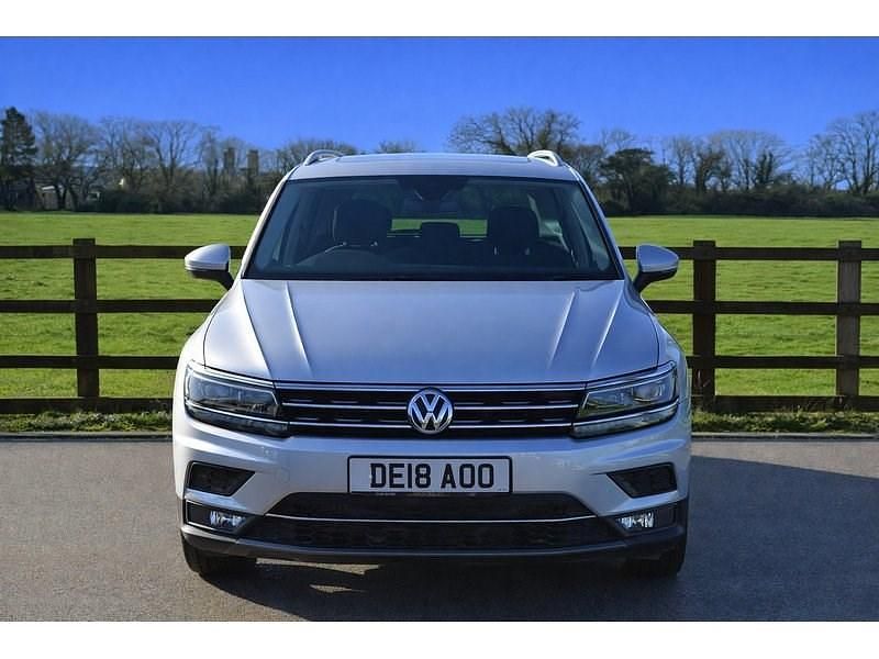 Usado VW Tiguan SEL 150 HP (110 kW) 2018 Prateado SUV
