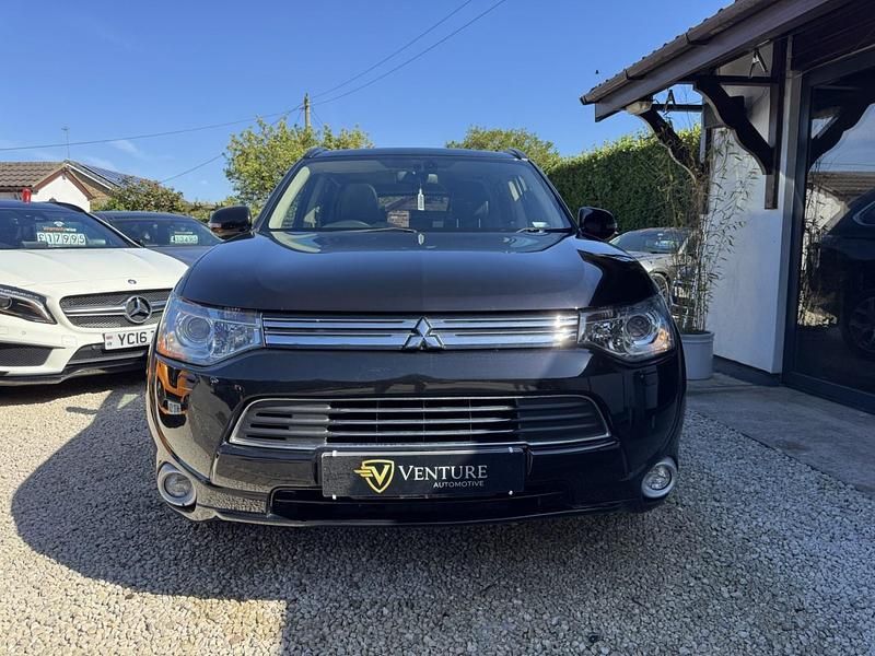Usado Mitsubishi Outlander P-HEV 2015 Preto SUV