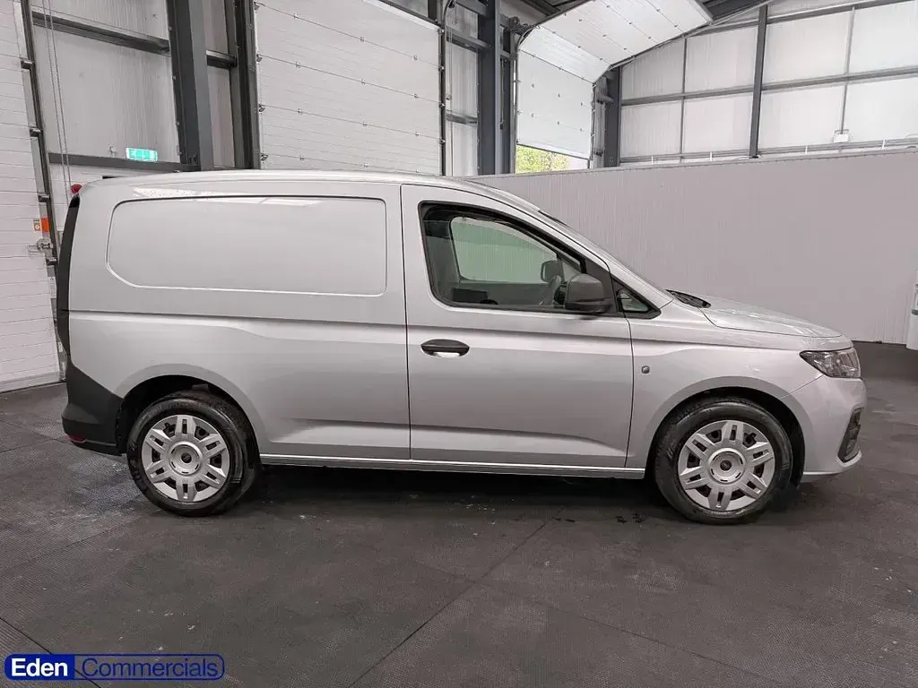 Used Ford Transit Connect Trend 102 HP (75 kW) 2025 Silver MPV