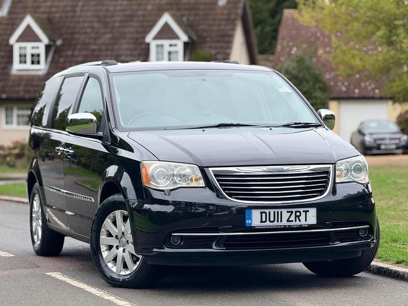 Black Used 2011 Chrysler Grand Voyager Limited MPV | £7,950 (Expensive) - Image 1/4