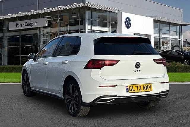 Used VW Golf VIII GTE 245 HP (180 kW) 2022 White Hatchback