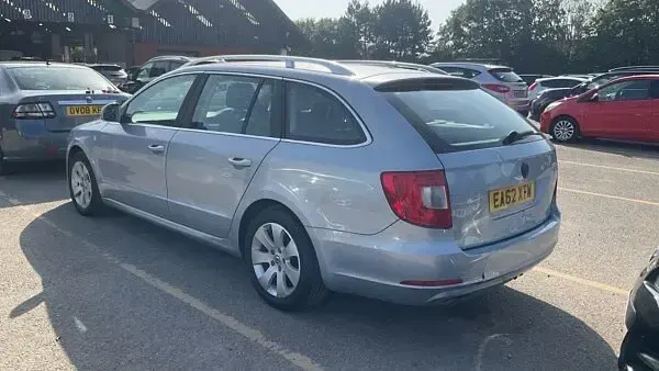 Used Skoda Superb GreenLine 105 HP (77 kW) 2012 Blue Estate