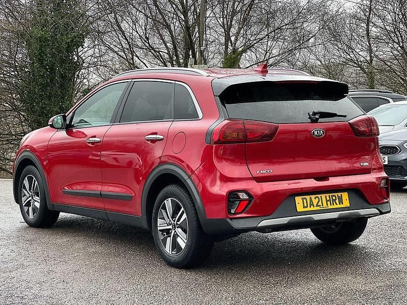 Used Kia Niro 139 HP (102 kW) 2021 Red SUV