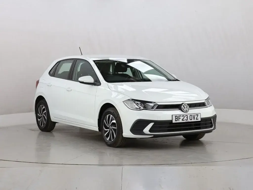 Używany VW Polo Life 95 KM (69 kW) 2023 Biały Hatchback