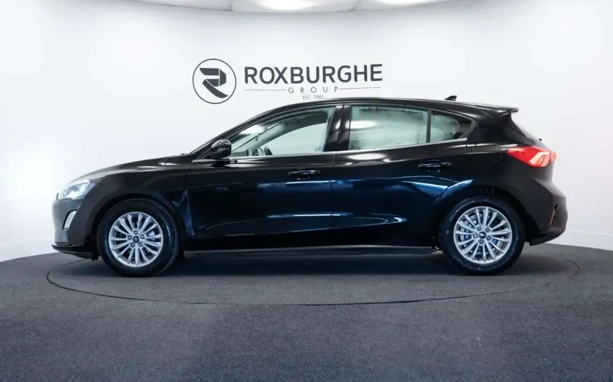 Usado Ford Focus Titanium 125 HP (91 kW) 2020 Preto Citadino