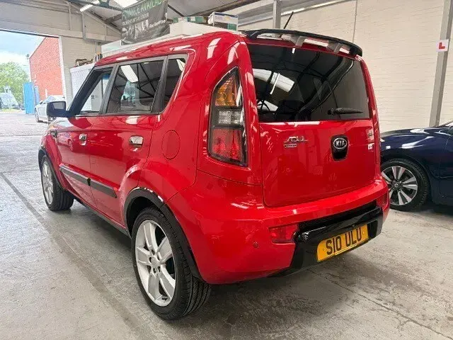 Used Kia Soul 126 HP (92 kW) 2009 Red SUV