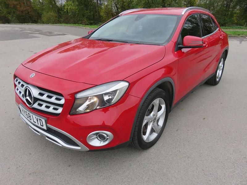 Used Mercedes GLA200 Executive 2018 Red SUV