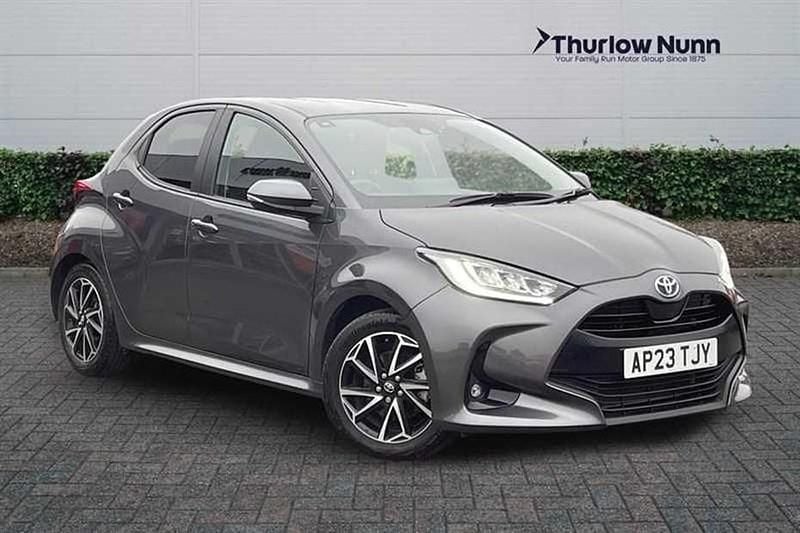 Used Toyota Yaris Hybrid Design 2023
