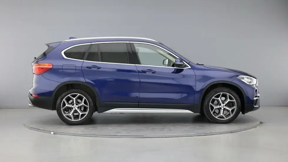 Usado BMW X1 xLine 190 HP (139 kW) 2019 Azul SUV