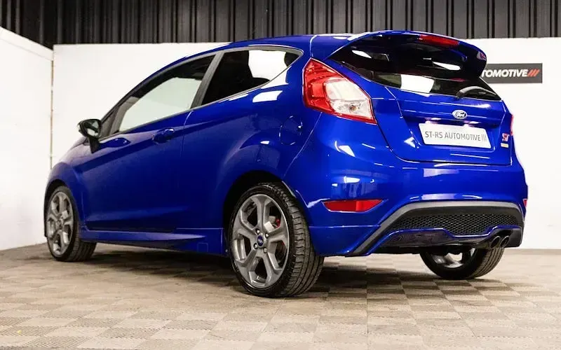 Used Ford Fiesta ST 182 HP (133 kW) 2016 Blue Hatchback