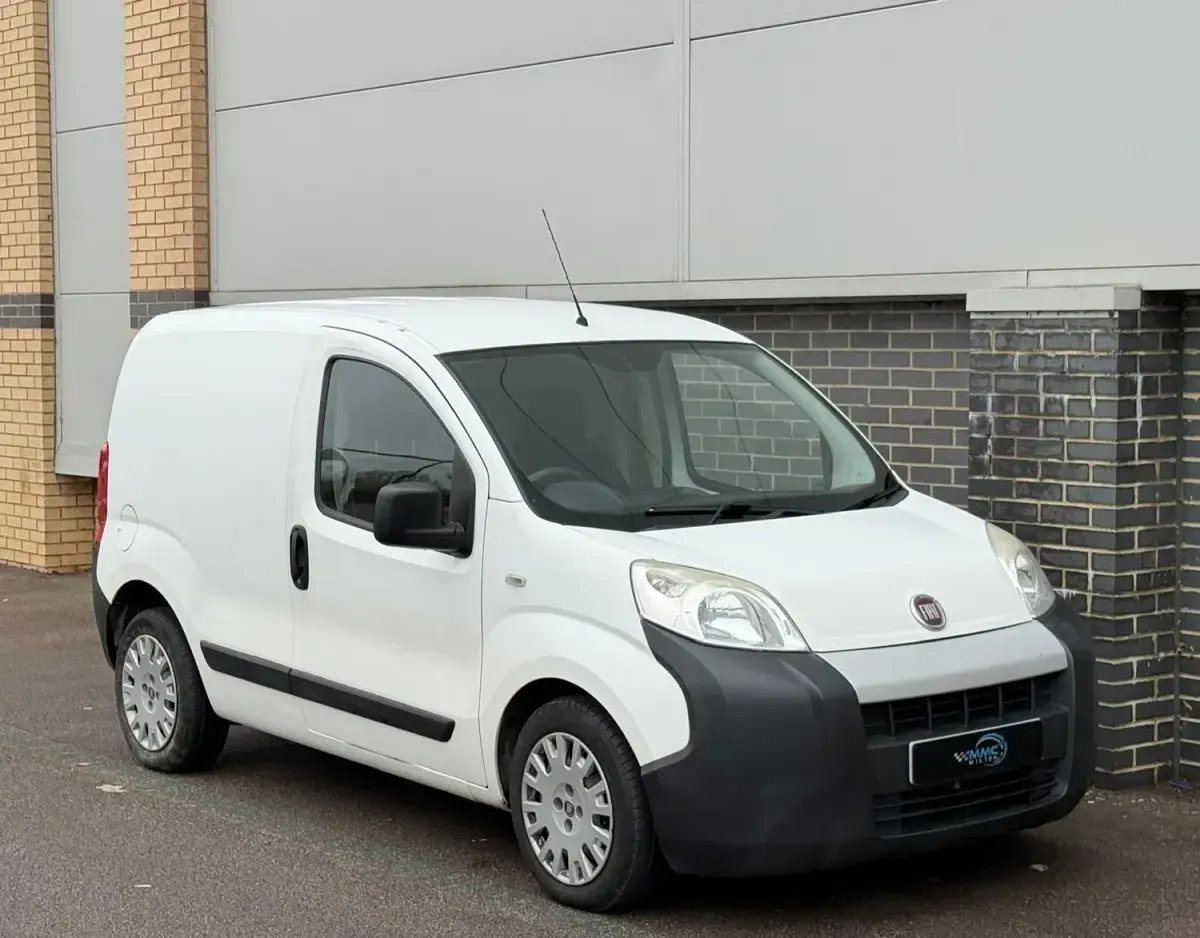 Usado Fiat Fiorino 75 HP (55 kW) 2014 Branco Monovolume