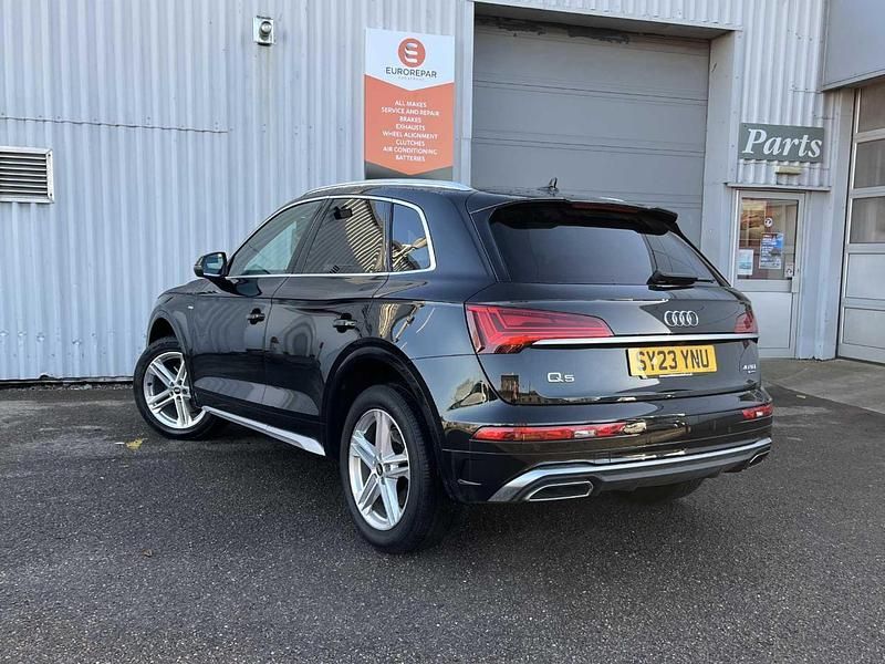 Black Used 2023 Audi Q5 S-Line SUV | £29,995 (Fair price) - Image 1/4