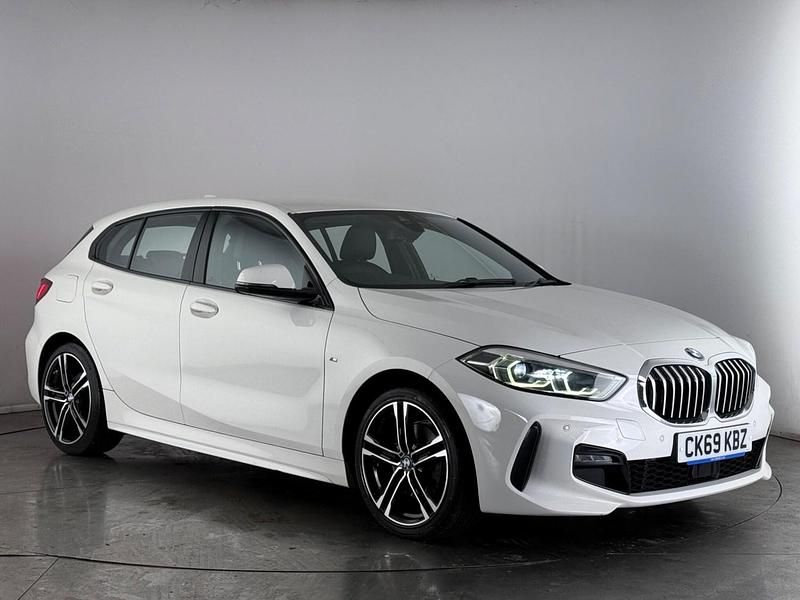 Used BMW 118 M Sport 140 HP (102 kW) 2019 White Hatchback