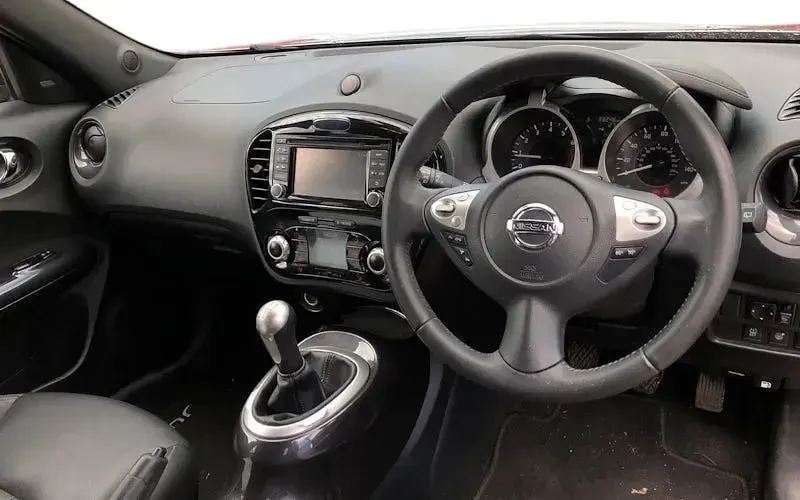 Used Nissan Juke Tekna 113 HP (83 kW) 2019 Grey SUV