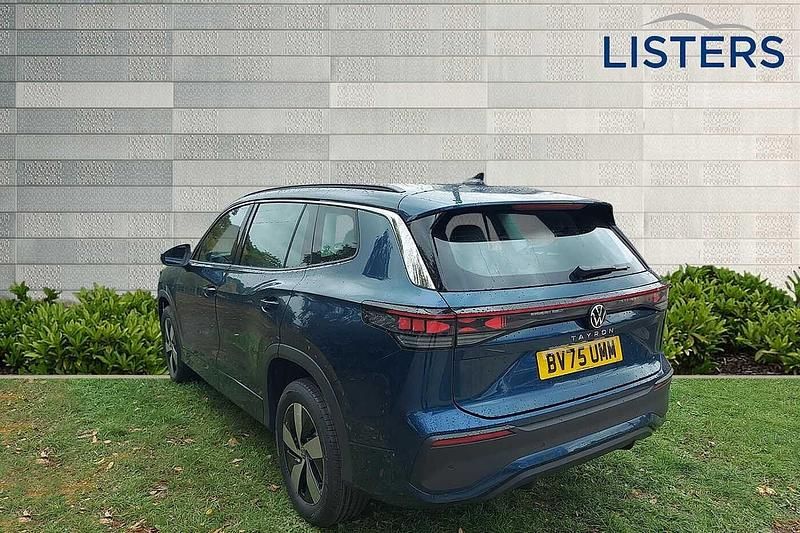 Used VW Tayron Life 2025 Nightshade blue SUV