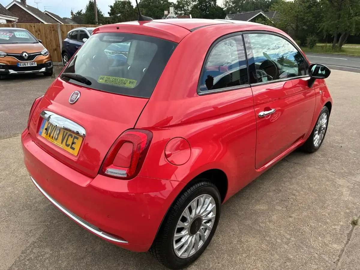 Used Fiat 500 Lounge 69 HP (50 kW) 2018 Pink Hatchback