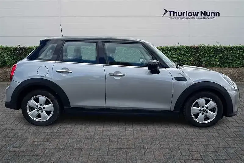 Used Mini Cooper Classic 136 HP (100 kW) 2023 Silver Hatchback