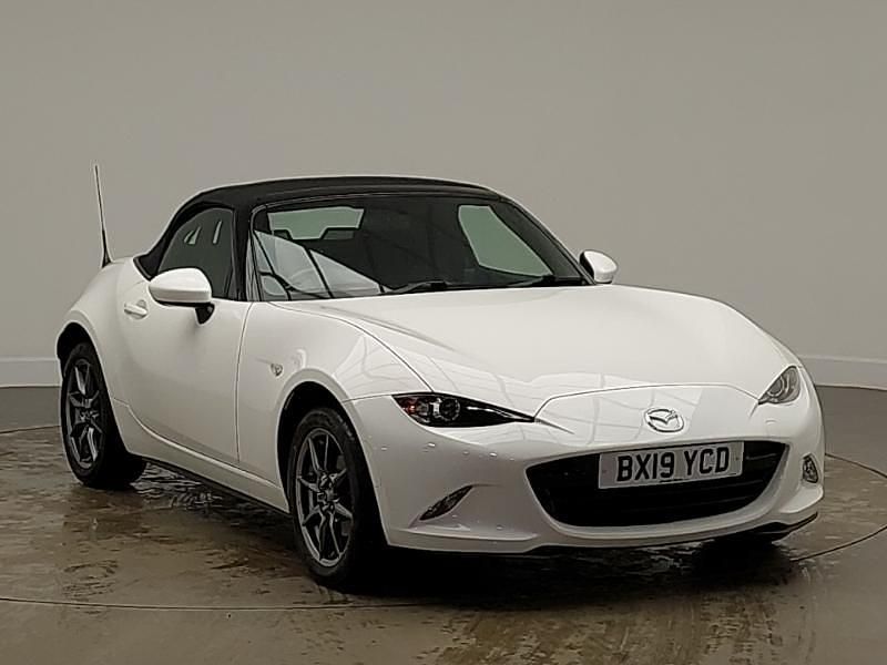 Used Mazda MX5 132 HP (97 kW) 2019 White Cabriolet