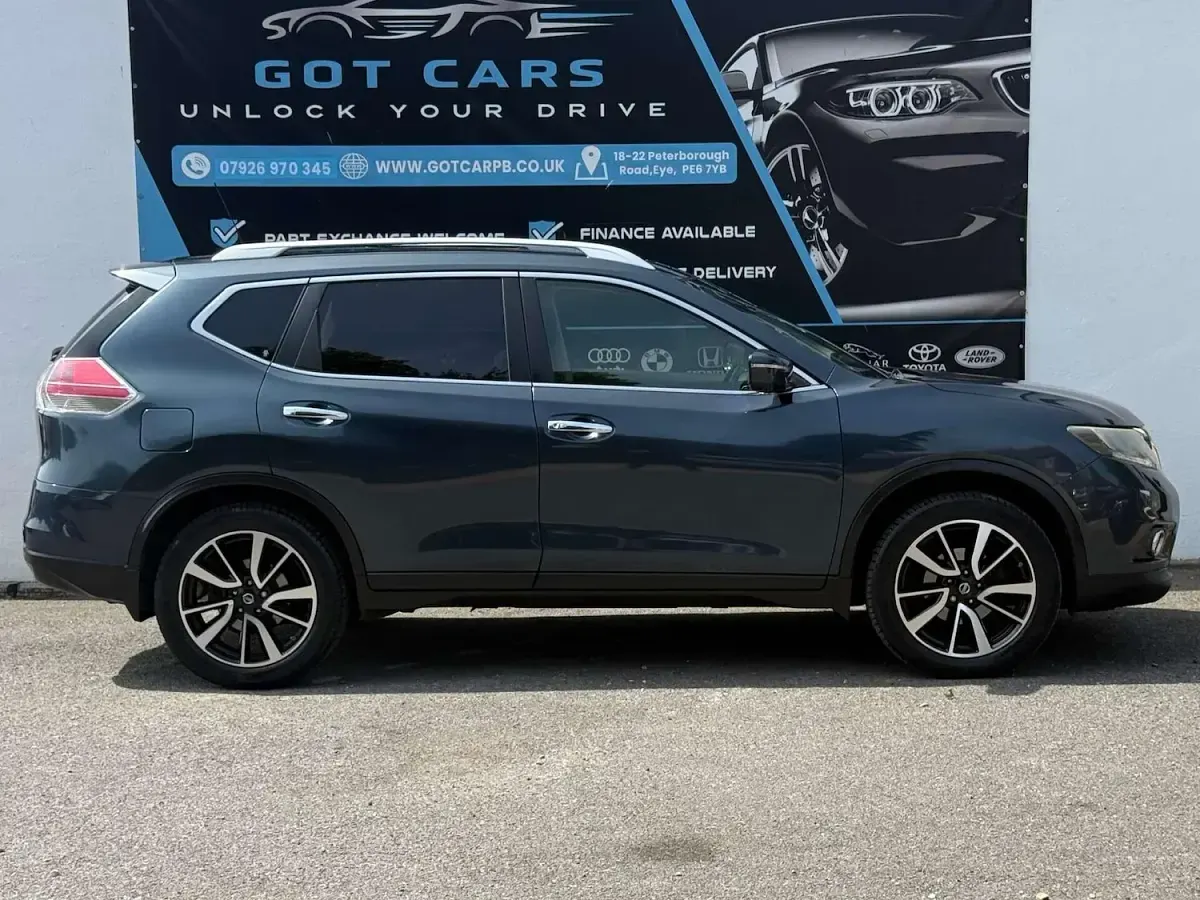 Used Nissan X-Trail N-TEC 130 HP (95 kW) 2015 Blue SUV