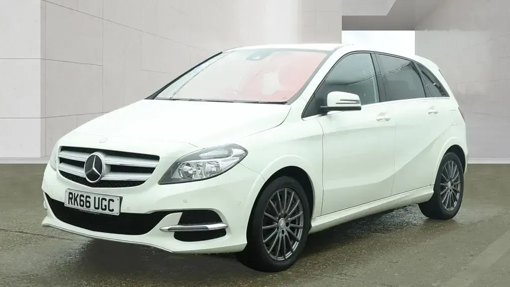 Used Mercedes B250e 131 kW (179 HP) 2016 White MPV