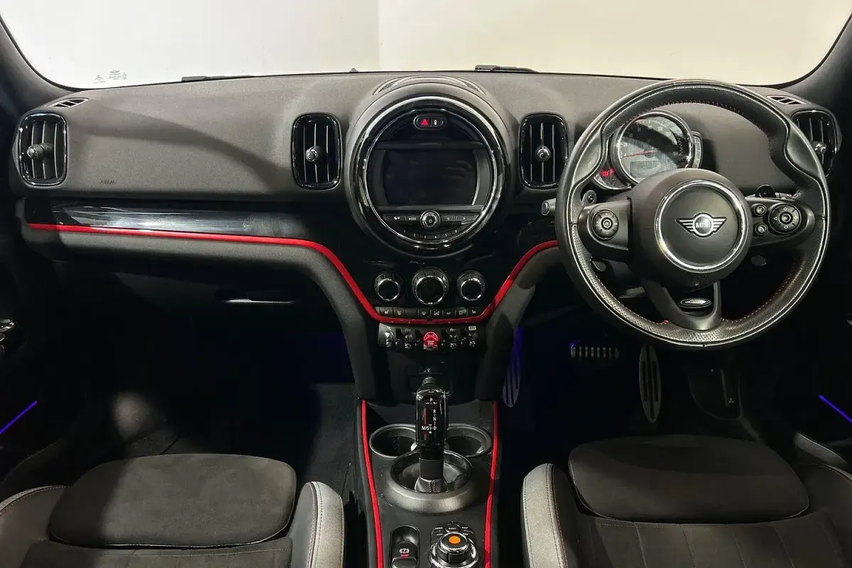 Used Mini John Cooper Works Countryman 302 HP (222 kW) 2020 Red SUV