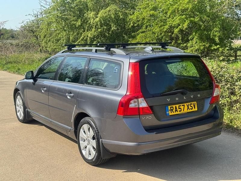 Używany Volvo V70 SE 2007 Szary Kombi