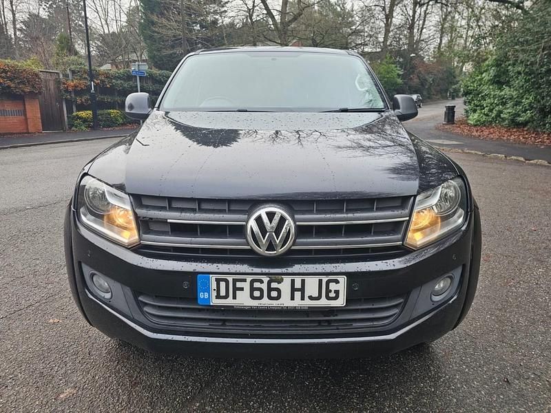 Used VW Amarok 180 HP (132 kW) 2016 Black Pickup