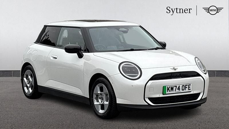 Used Mini Cooper Hatch 133 kW (181 HP) 2024 White Hatchback