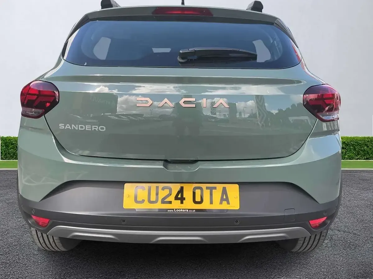 Used Dacia Sandero Extreme 2024 Green Hatchback