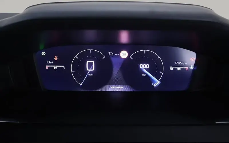 Used Peugeot 2008 Allure 131 HP (96 kW) 2024 Black SUV