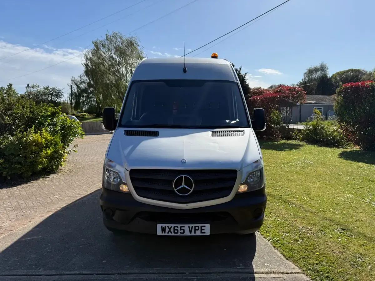 Begagnad Mercedes Sprinter 2015 Silver Van