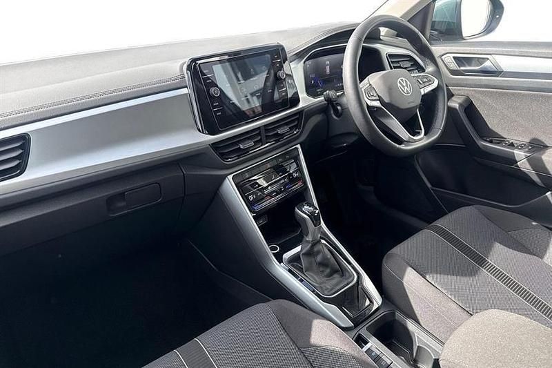 Used VW T-Roc Match 150 HP (110 kW) 2025 Blue SUV