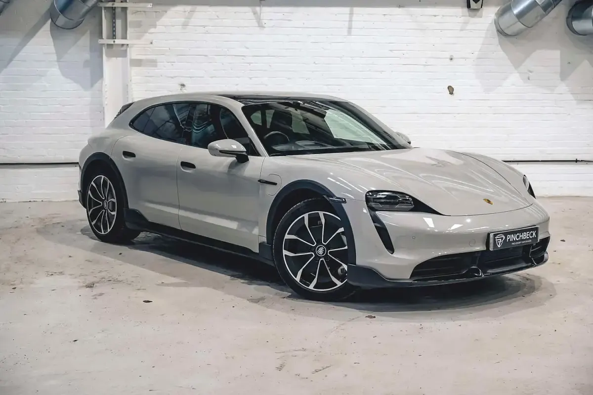 Used Porsche Taycan Cross Turismo 500 kW (680 HP) 2022 Grey Estate