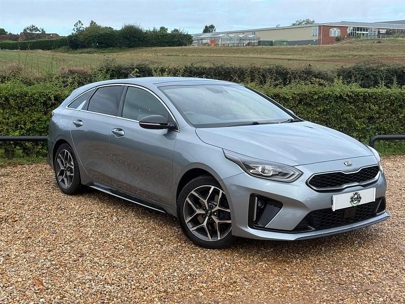 Silver Used 2019 Kia ProCeed GT-Line Hatchback | £11,529 (A bit pricey) - Image 1/4