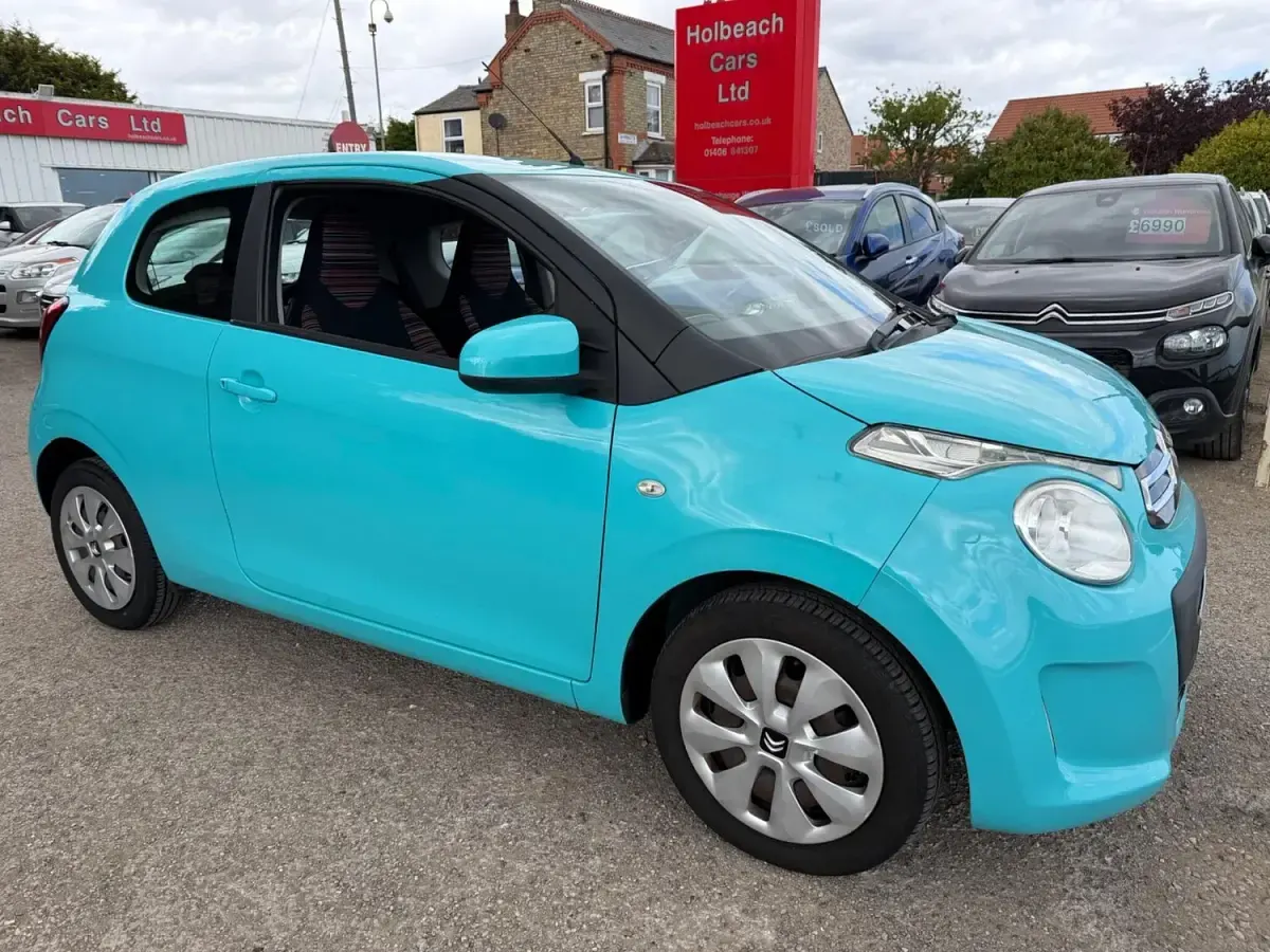 Used Citroën C1 Feel 68 HP (50 kW) 2015 Blue Hatchback
