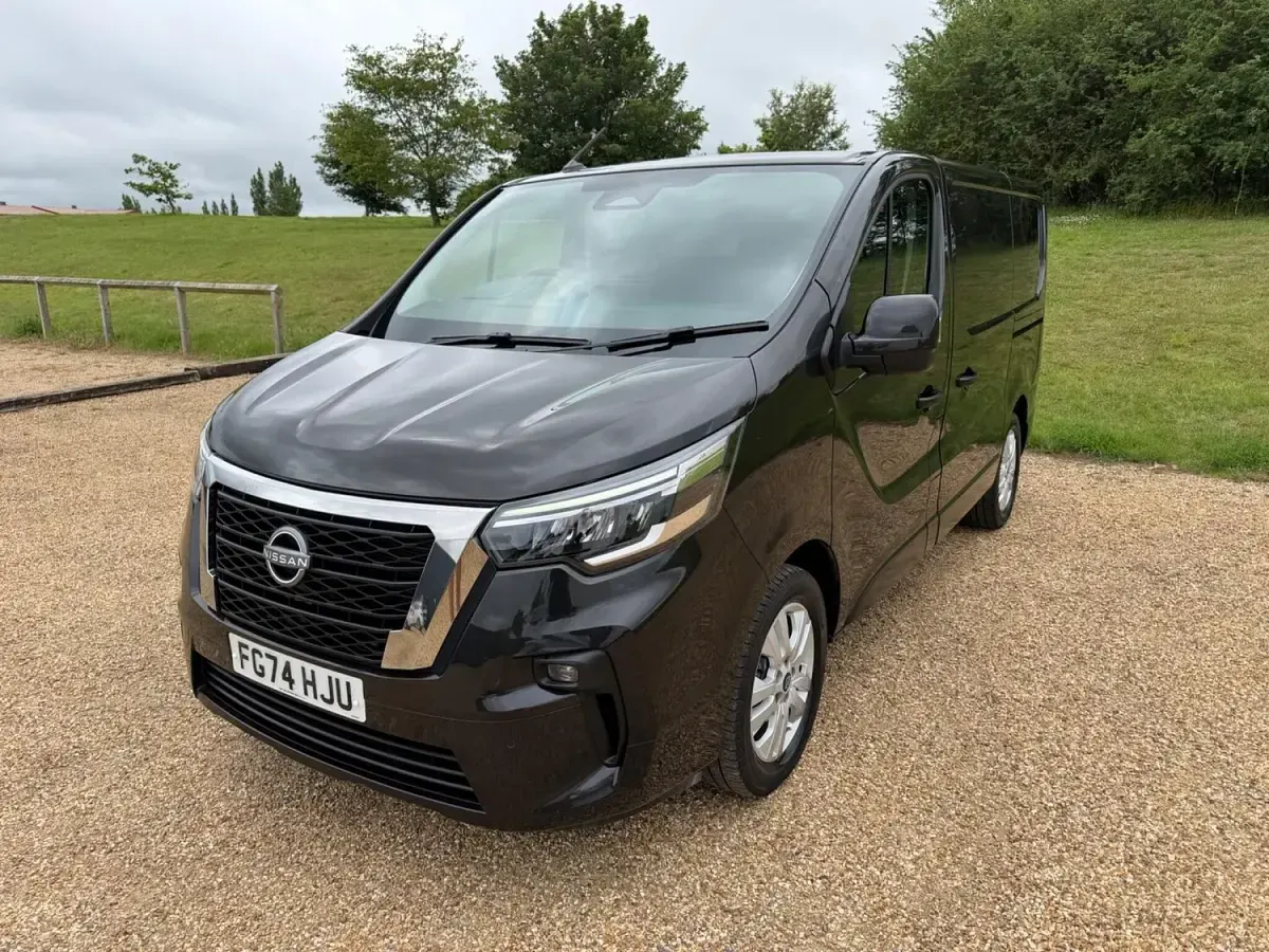 Used Nissan Primastar Tekna 110 HP (80 kW) 2024 Black MPV